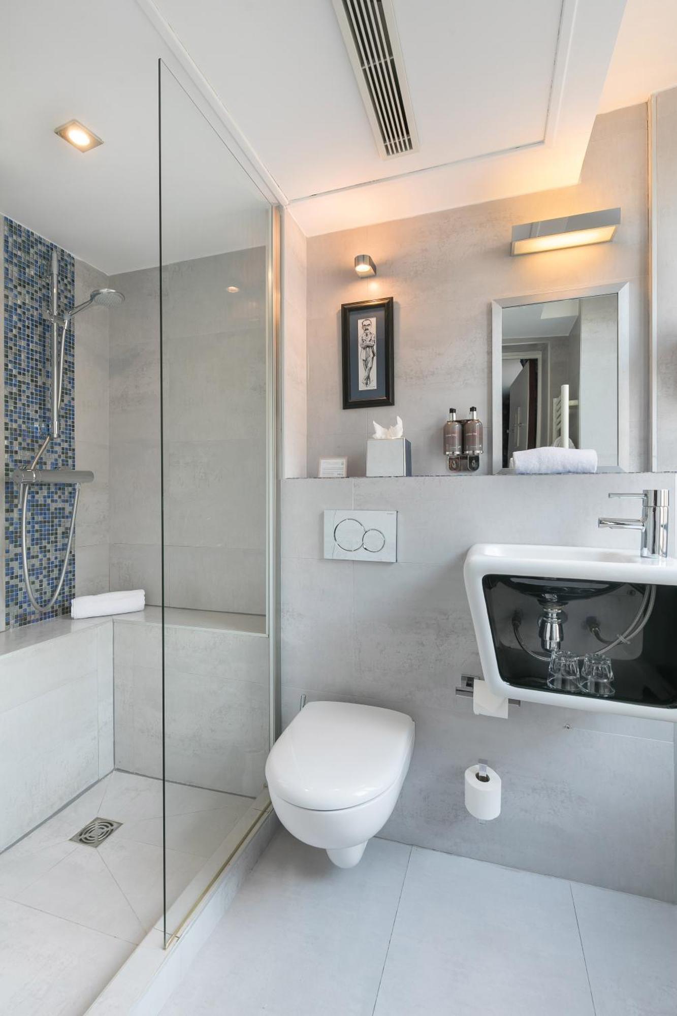 R. Kipling By Happyculture Hotel