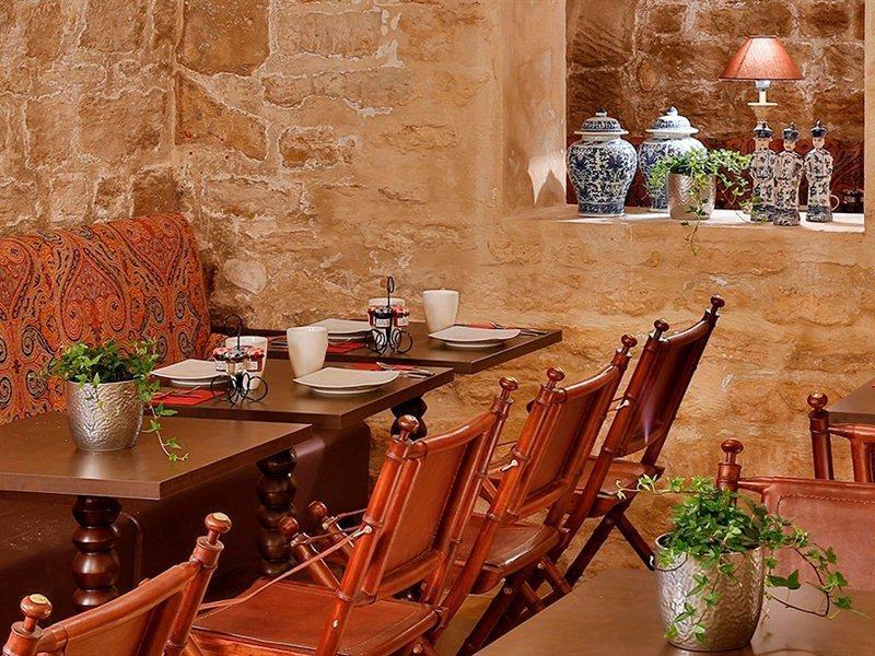 Hotel R. Kipling By Happyculture